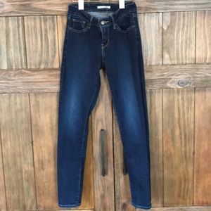 Levi size 27 curvy jeans